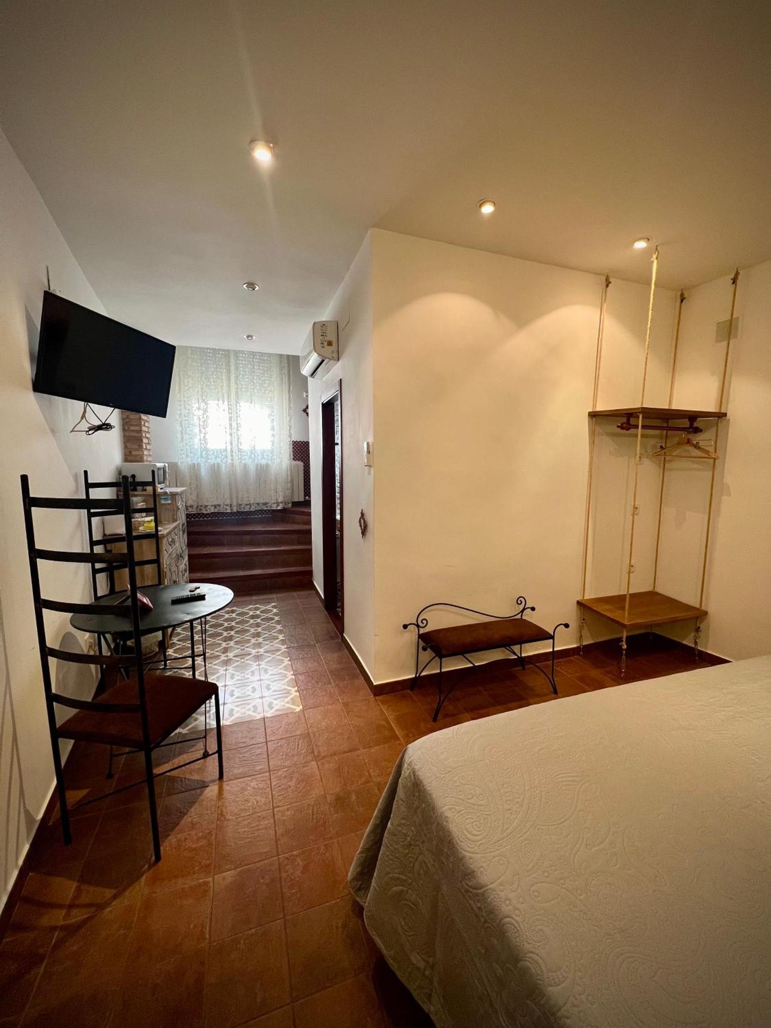 Retiro Del Teatro Almagro Hotell Exteriör bild