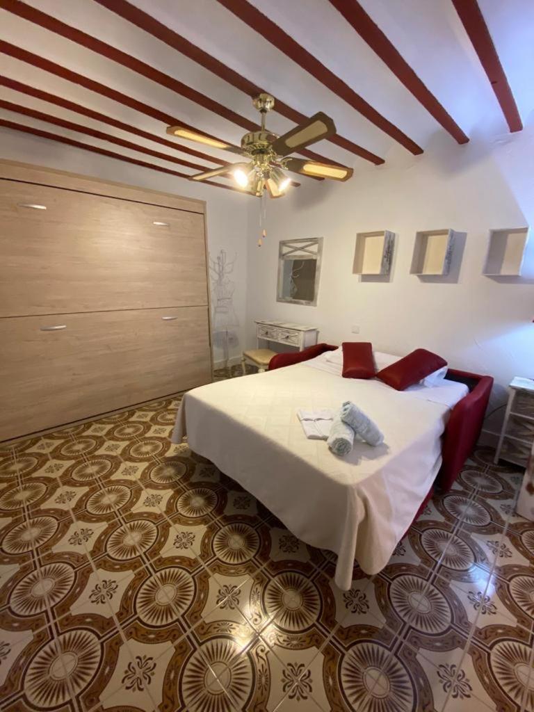 Retiro Del Teatro Almagro Hotell Exteriör bild
