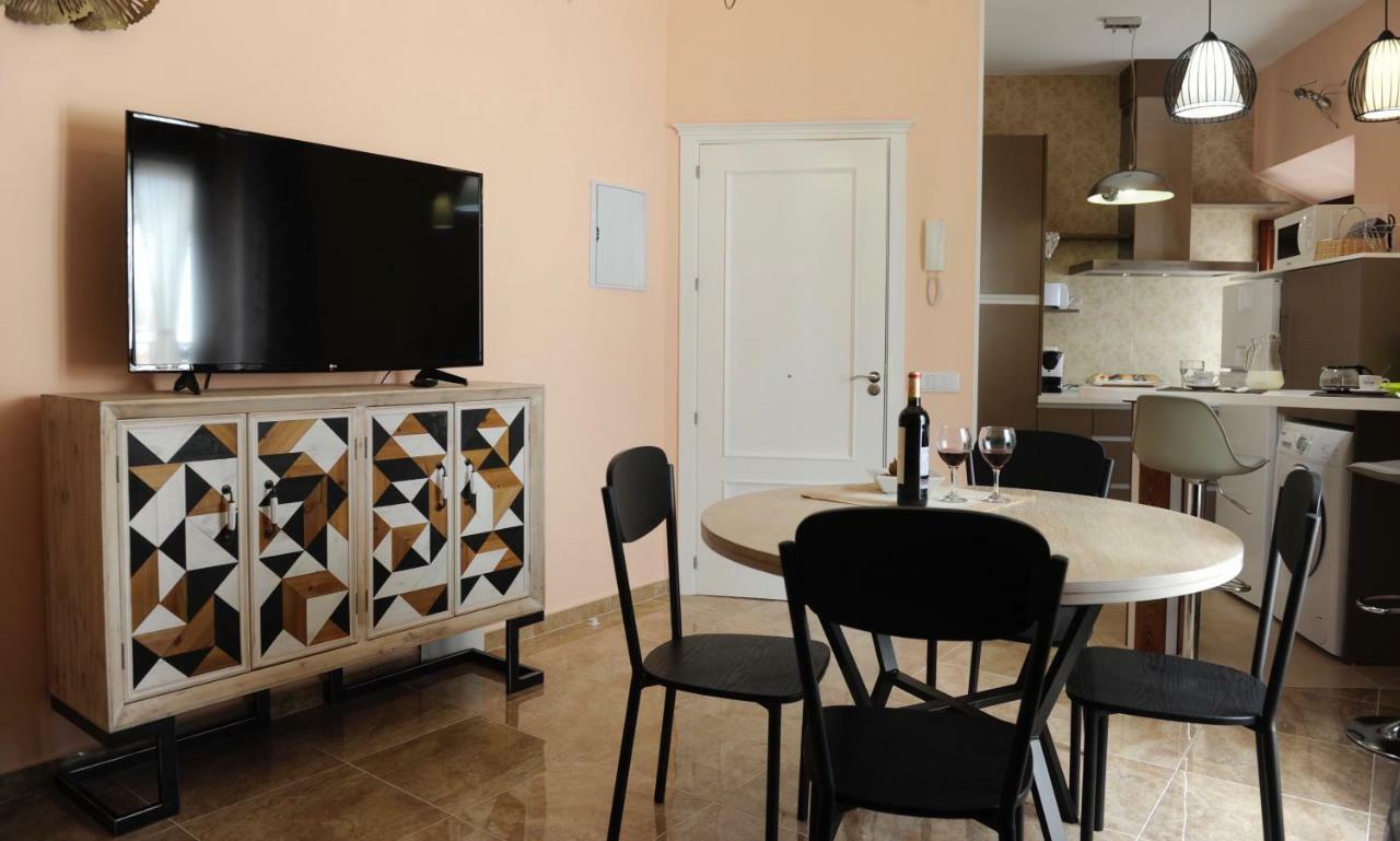 Retiro Del Teatro Almagro Hotell Exteriör bild