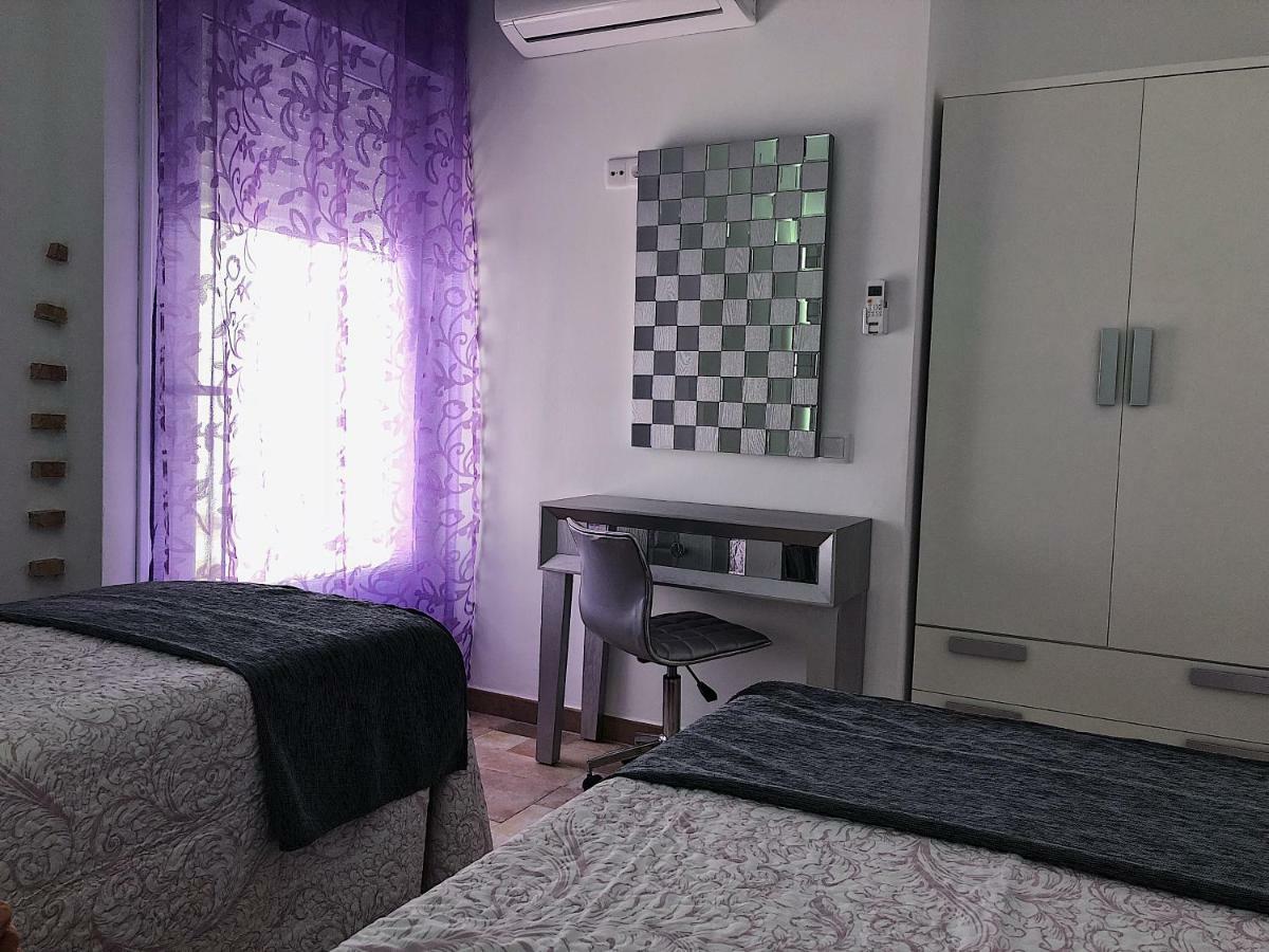 Retiro Del Teatro Almagro Hotell Exteriör bild