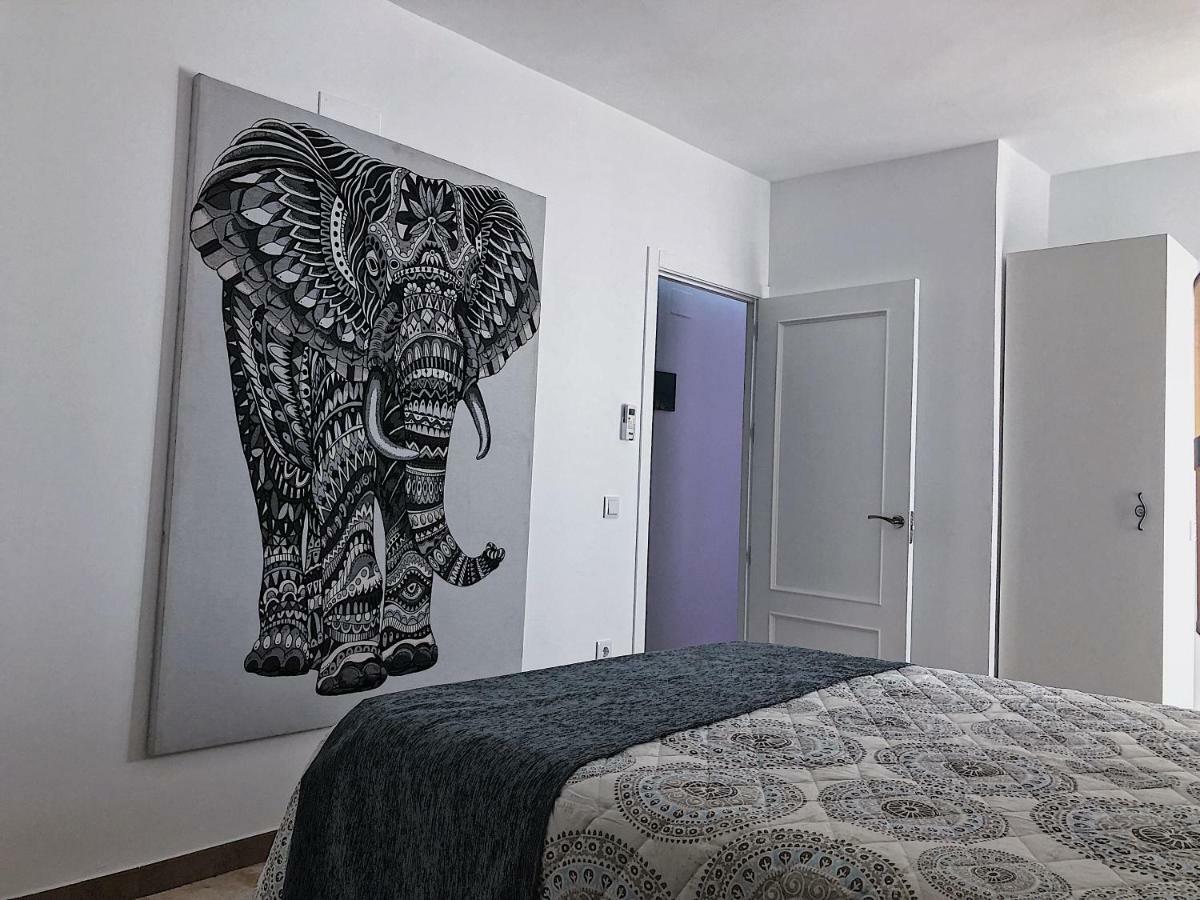 Retiro Del Teatro Almagro Hotell Exteriör bild